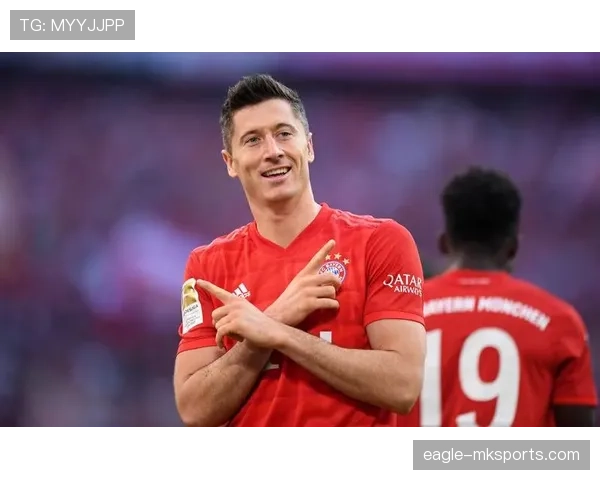 莱万多夫斯基重返国家队状态回暖,誓为波兰队争光 莱万多夫斯基重返国家队状态回暖,誓为波兰队争光