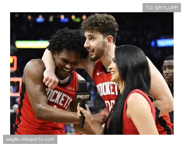 阿门·汤普森无球跑动提升命中率 拉开进攻空间明显改观